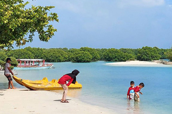 Pulau Pari pantai berpasir yang indah | Djava Transindo